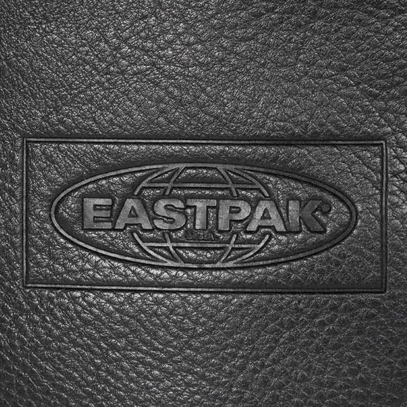 Eastpak Banane Springer 2 Litres Grained Black 6 Eastpak Banane Springer 2 Litres Grained Black – Image 6