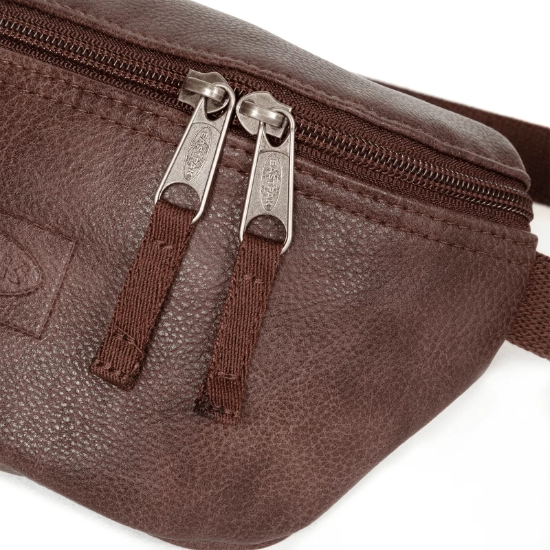 Eastpak Banane Springer 2 Litres Grained Brown2 3 Eastpak Banane Springer 2 Litres Grained Brown2 – Image 3