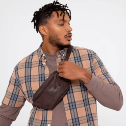 Eastpak Banane Springer 2 Litres Grained Brown2 7 Eastpak Banane Springer 2 Litres Grained Brown2 -Bagages Et Sacs banane springer 2 litres grained brown2 3