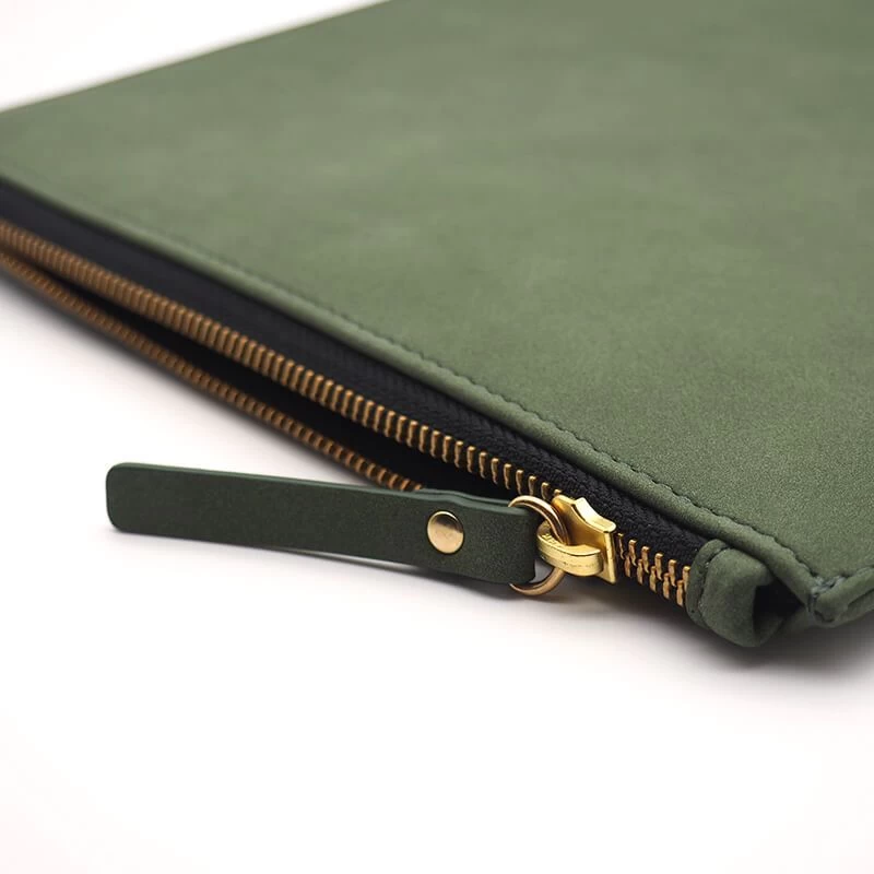 Housse Ordinateur Atelier 13 Pouces Olive 3 Housse Ordinateur Atelier 13 Pouces Olive – Image 3