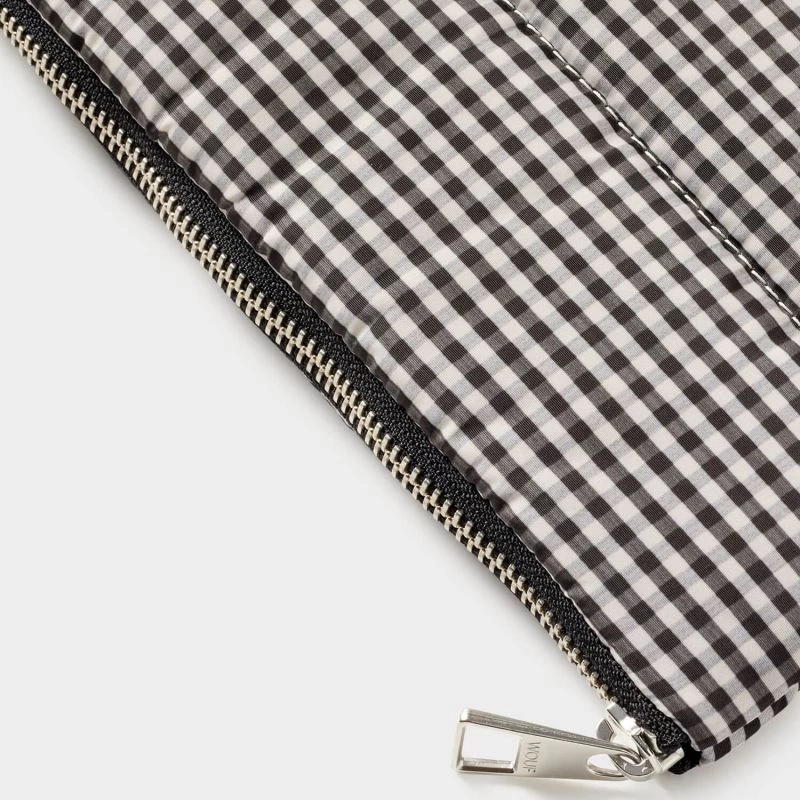 Wouf Pochette Large Matelassée 25 Cm Chloé 4 Wouf Pochette Large Matelassée 25 Cm Chloé – Image 4