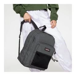 Eastpak Sac à Dos Pinnacle 38 Litres Black Denim 9 Eastpak Sac à Dos Pinnacle 38 Litres Black Denim -Bagages Et Sacs sac a dos pinnacle 38 litres black denim 4